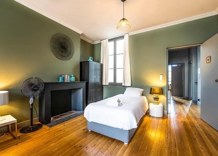 Magnifique En Hypercentre Μπορντό